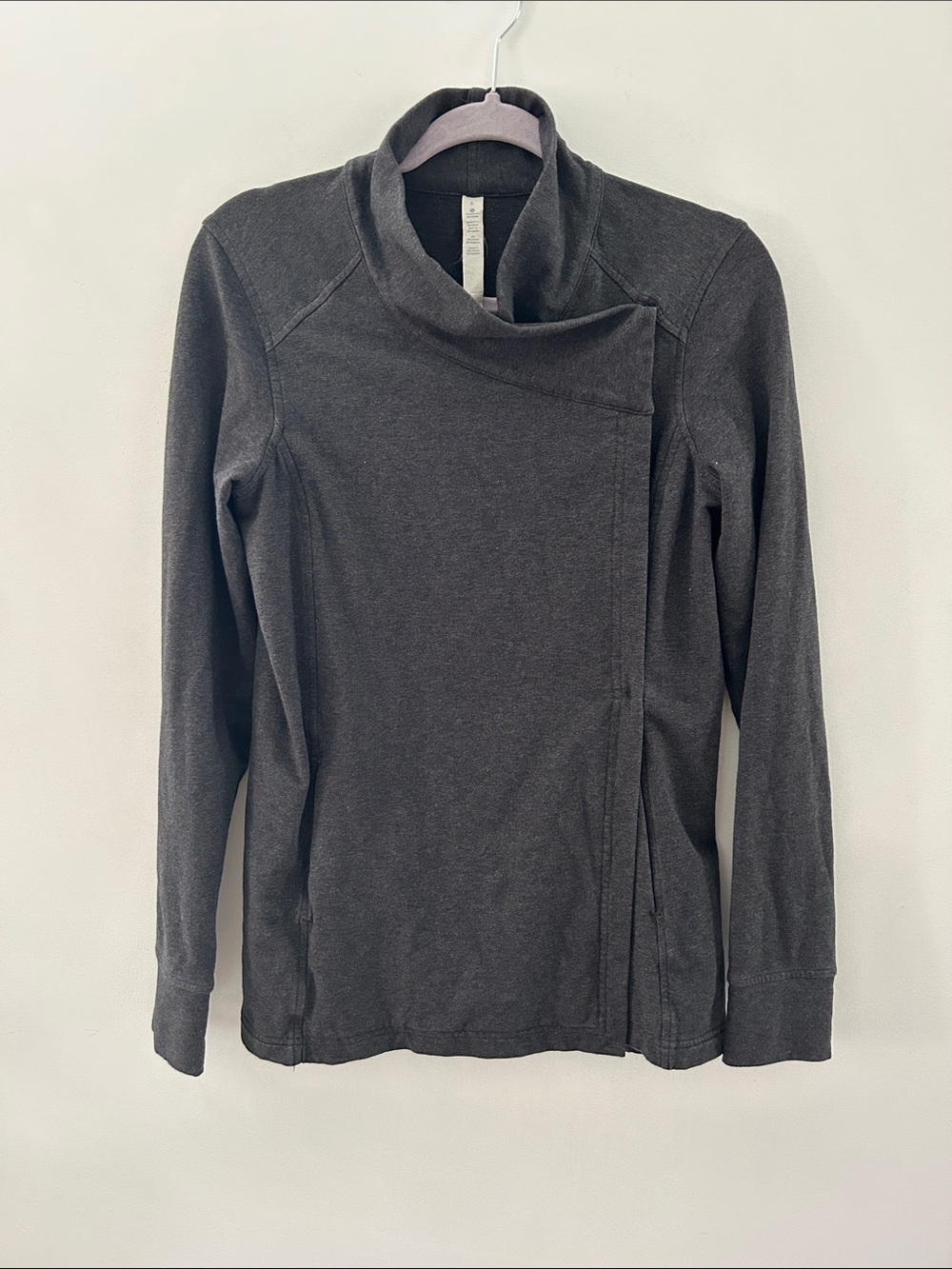 lululemon athletica Coast Wrap II Women's 6 Charcoal Gray Cowl Neck Yoga Jacket